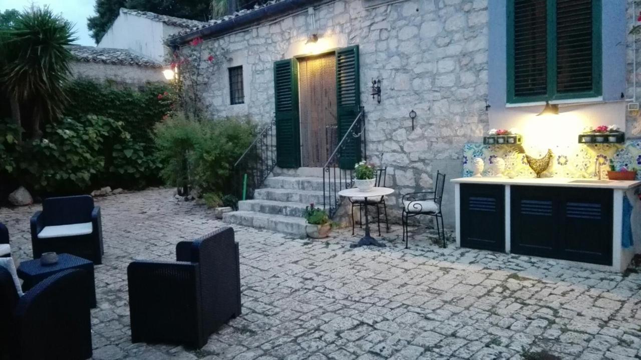 Oasi di Campagna luxury rooms Modica Bagian luar foto